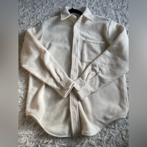 Aritzia TNA Polar Button Up Fleece Shirt Jacket - Picture 3 of 9